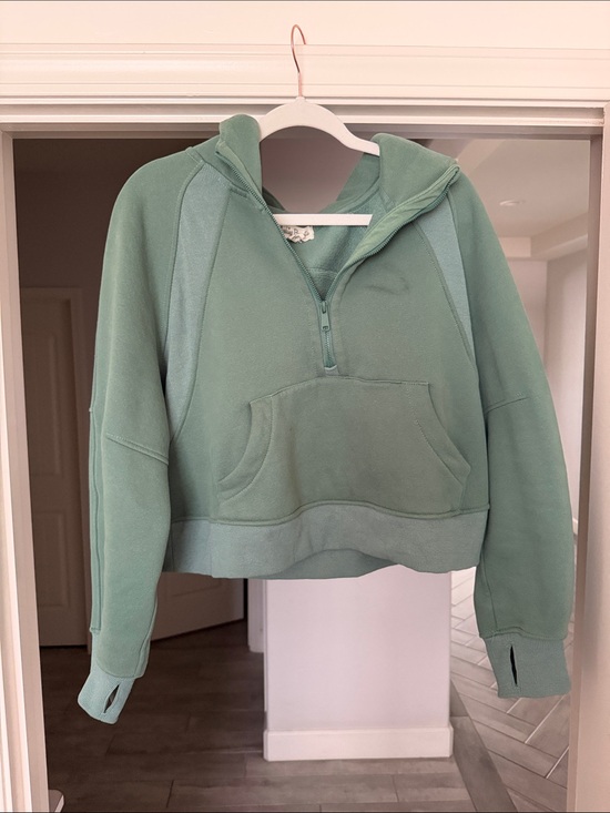 Blushing Brunette Tops - Cropped Mint Green Half-Zip Hoodie with Kangaroo Pocket